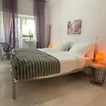 Santo Amaro * Лиссабон