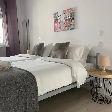 Santo Amaro Bed & Breakfast