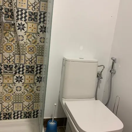 לינה וארוחת בוקר Santo Amaro *